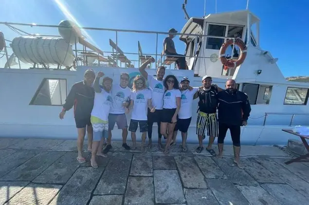 Livio Pomponi festeggia con il suo team (foto concessa)