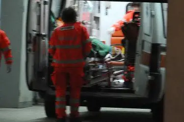 L'arrivo dell'ex sequestratore ferito nell'ovile di Dualchi all'ospedale di Nuoro