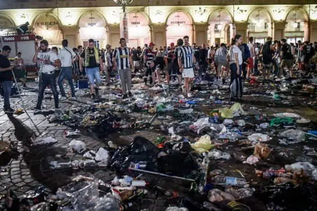 Il caos di Piazza San Carlo