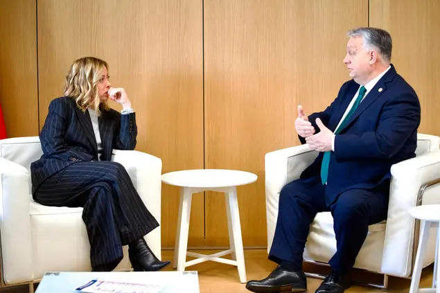 Giorgia Meloni e Viktor Orban (Ansa)