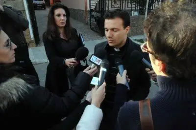 Il parroco di Samugheo don Alessandro Floris