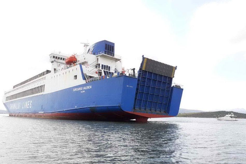 Cargo disincagliato a Olbia, danni ingenti per i molluschicoltori: &quot;A rischio la produzione 2021&quot;