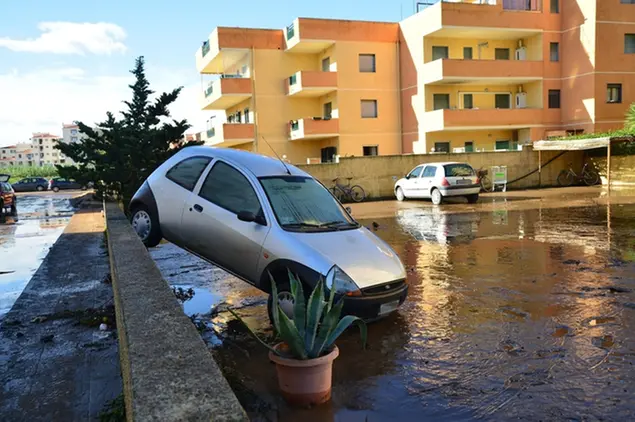 I danni causati dall'alluvione in Gallura (Ansa)