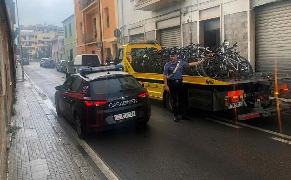 Le biciclette ritrovate (foto carabinieri)
