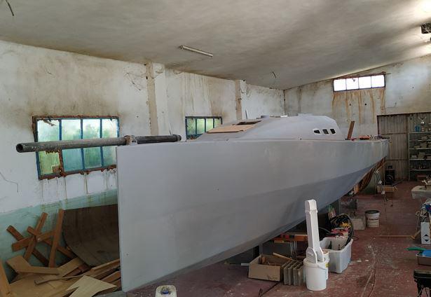 Le fasi della costruzione della barca (foto Serreli)