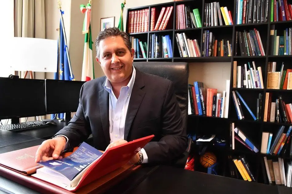 Giovanni Toti (Ansa)