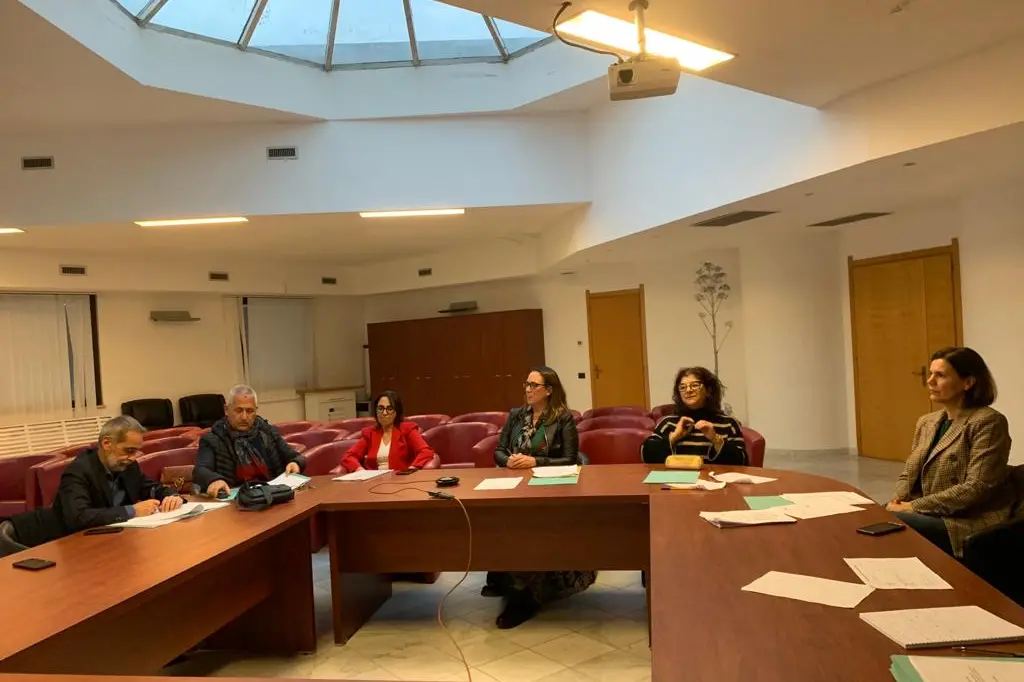 Le delegazioni di Asl Ogliastra, Plus e Comune di Tortolì durante la riunione (foto concessa)