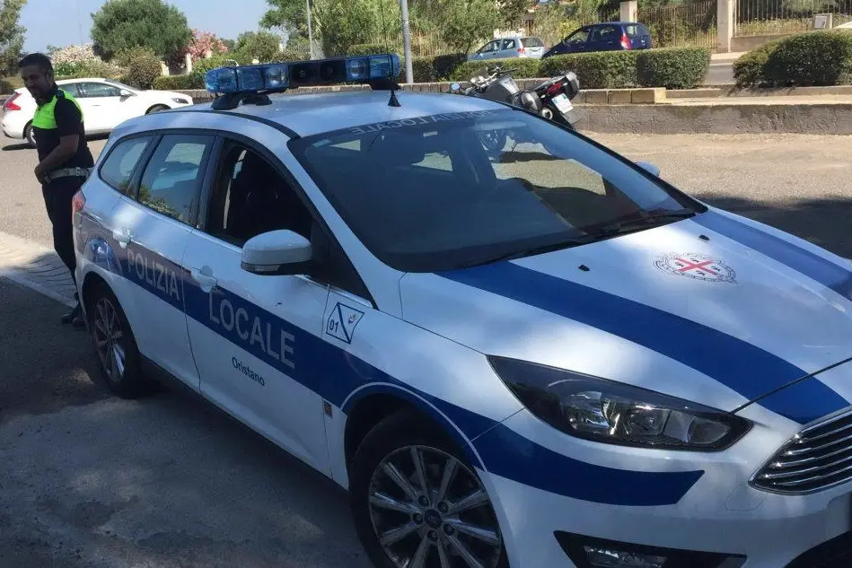 La Polizia locale di Oristano (Foto E.Sanna)