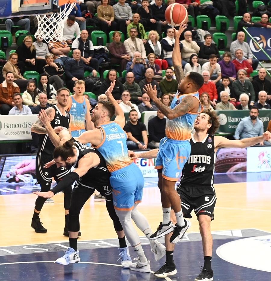 Dinamo, subito Milano e Bologna