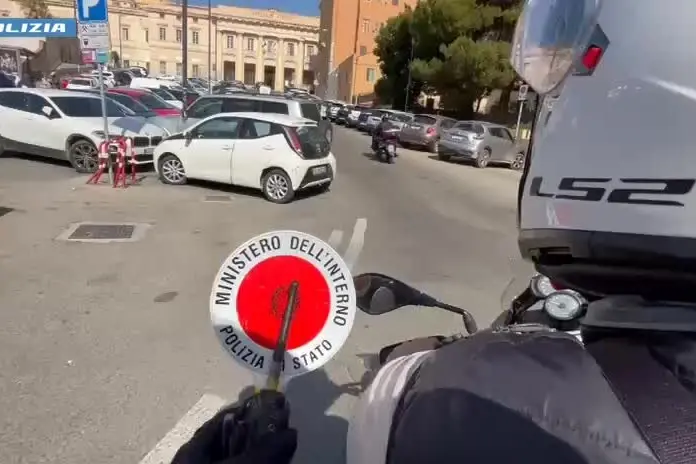 Spaccio in zona rossa, arresti in piazza Matteotti e piazza del Carmine