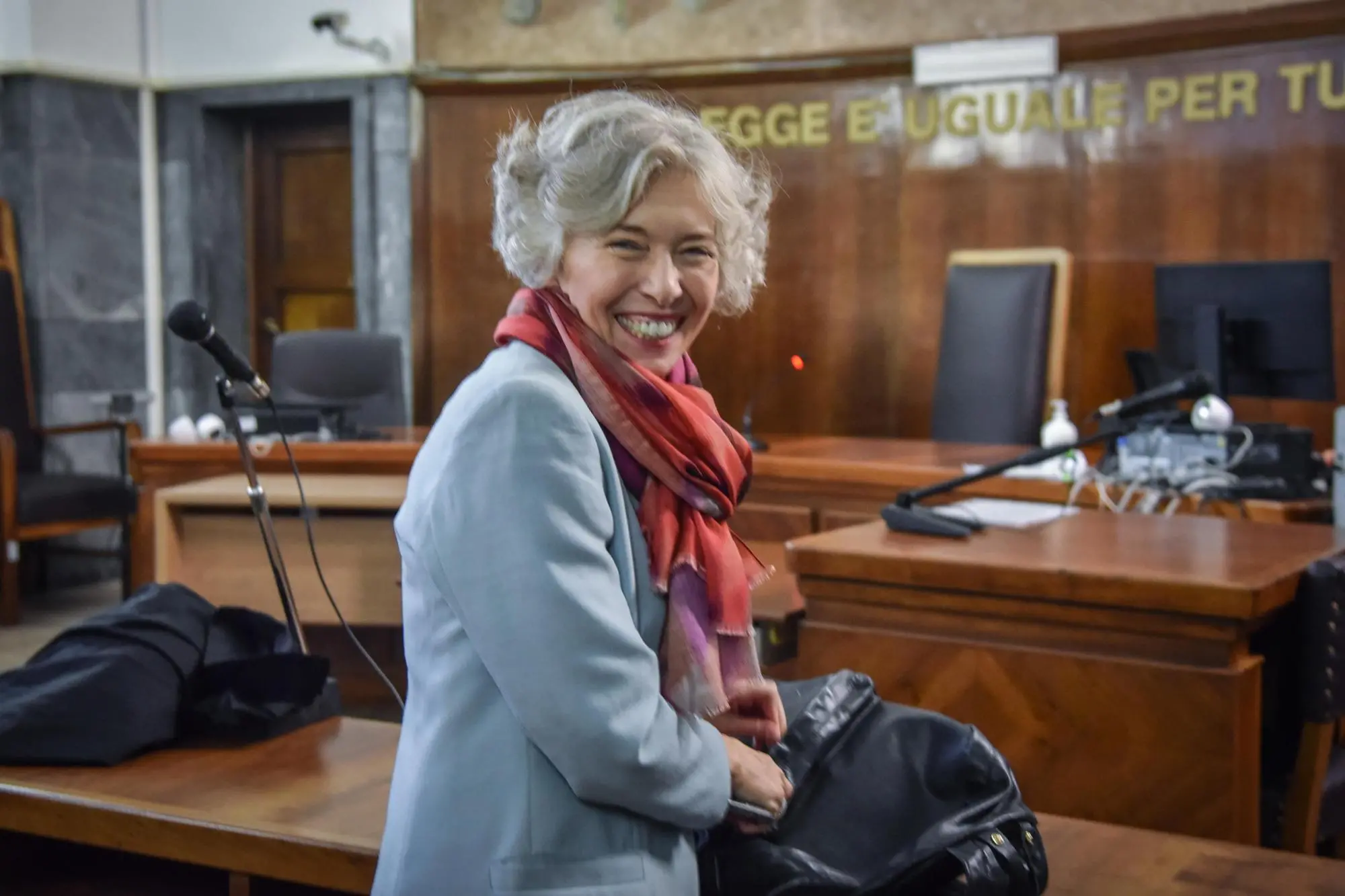 Irene Pivetti in attesa della sentenza in tribunale (foto Ansa)