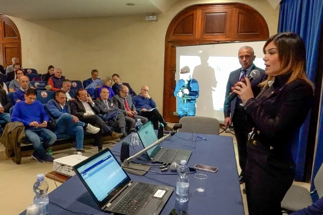 L'assessora Anita Pili durante la presentazione del report (foto Regione Sardegna)
