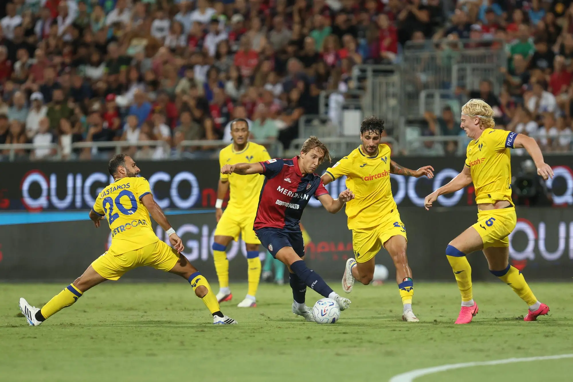 Jacopo Fazzini in Cagliari-Verona (foto Fabio Murru)