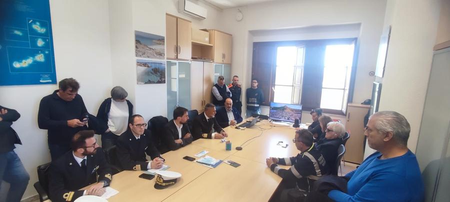 La Maddalena, stretta su navigazione e ancoraggi per tutelare l’ambiente marino
