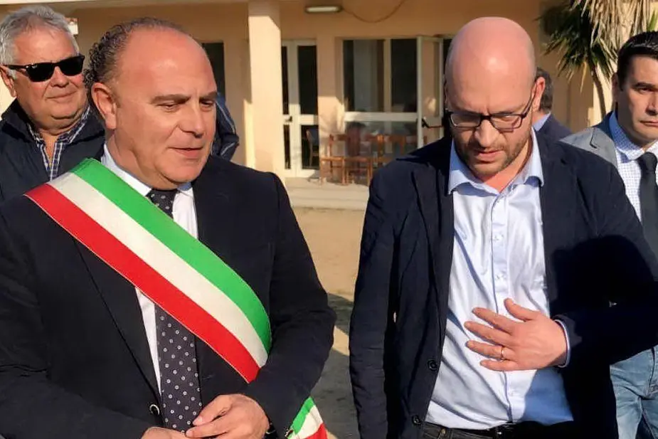 Il sindaco di Alghero e il ministro Fontana (foto ufficio stampa)