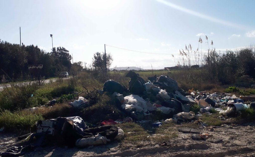 I rifiuti (foto Giorgia Daga)