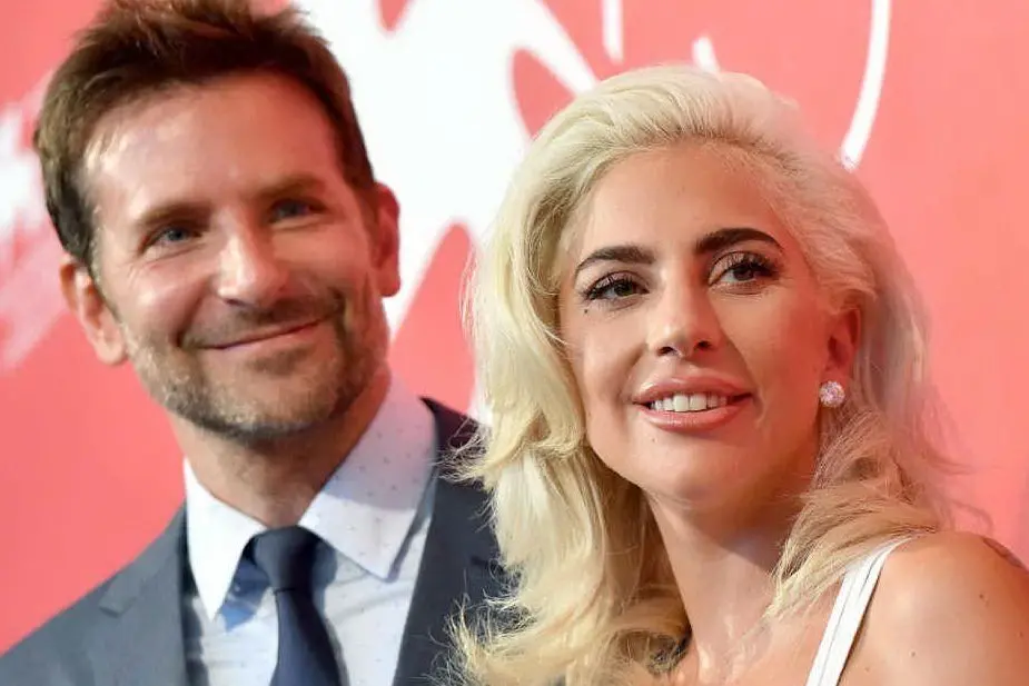 Bradley Cooper e Lady Gaga (Ansa)