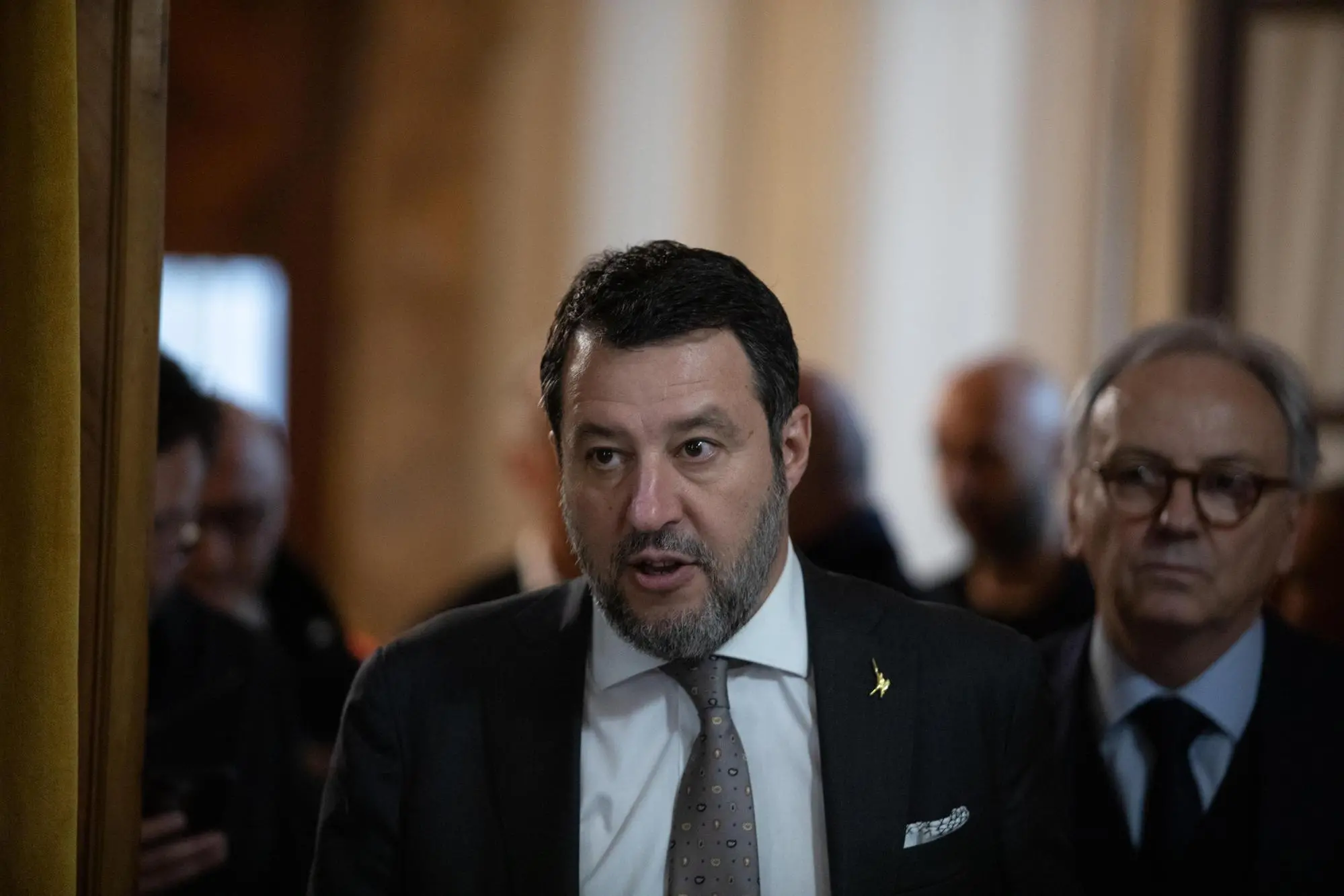 Il ministro dei Trasporti Matteo Salvini in occasione di una conferenza stampa in Prefettura a Bologna, 20 maggio 2023. ANSA/ MAX CAVALLARI