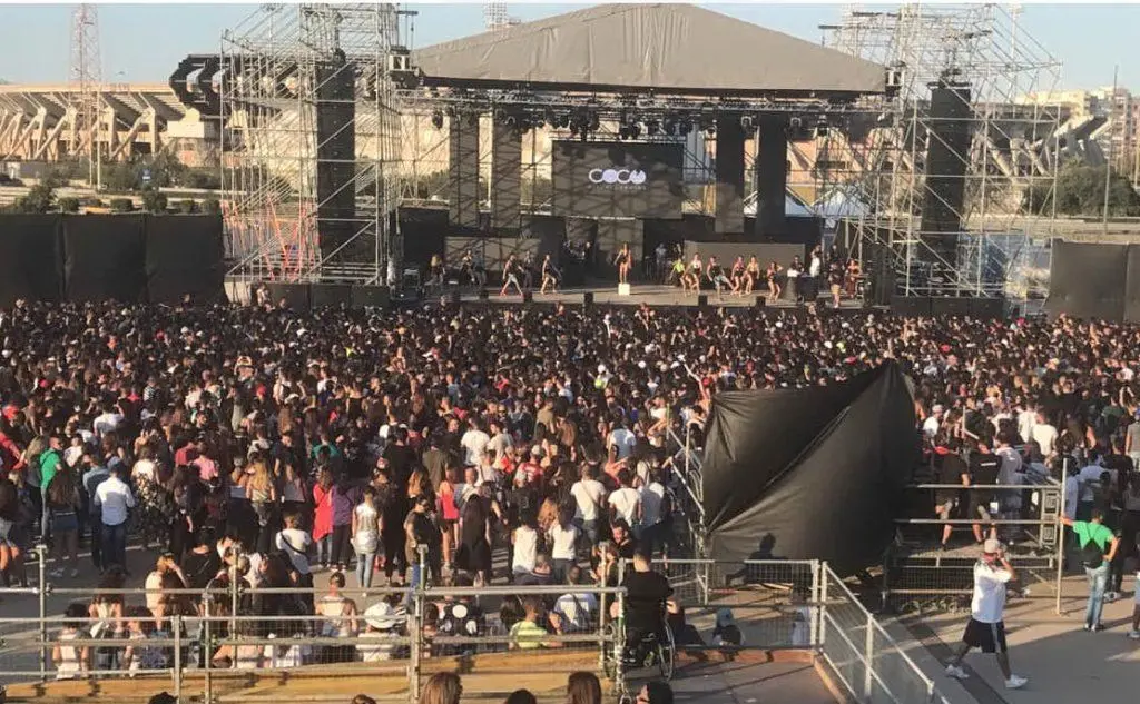 Cagliari, folla di fan per il live di Daddy Yankee