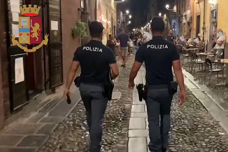 Agenti di polizia (foto concessa)