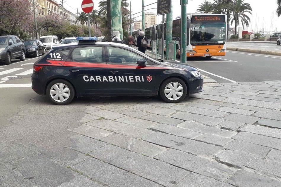Cagliari, rissa in via Roma: ferita una donna