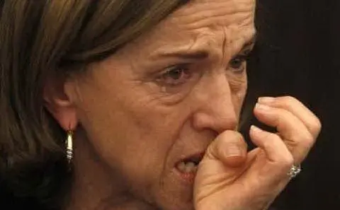 Le lacrime del ministro Fornero, che annuncia &quot;sacrifici&quot; per gli italiani (foto Youtube)