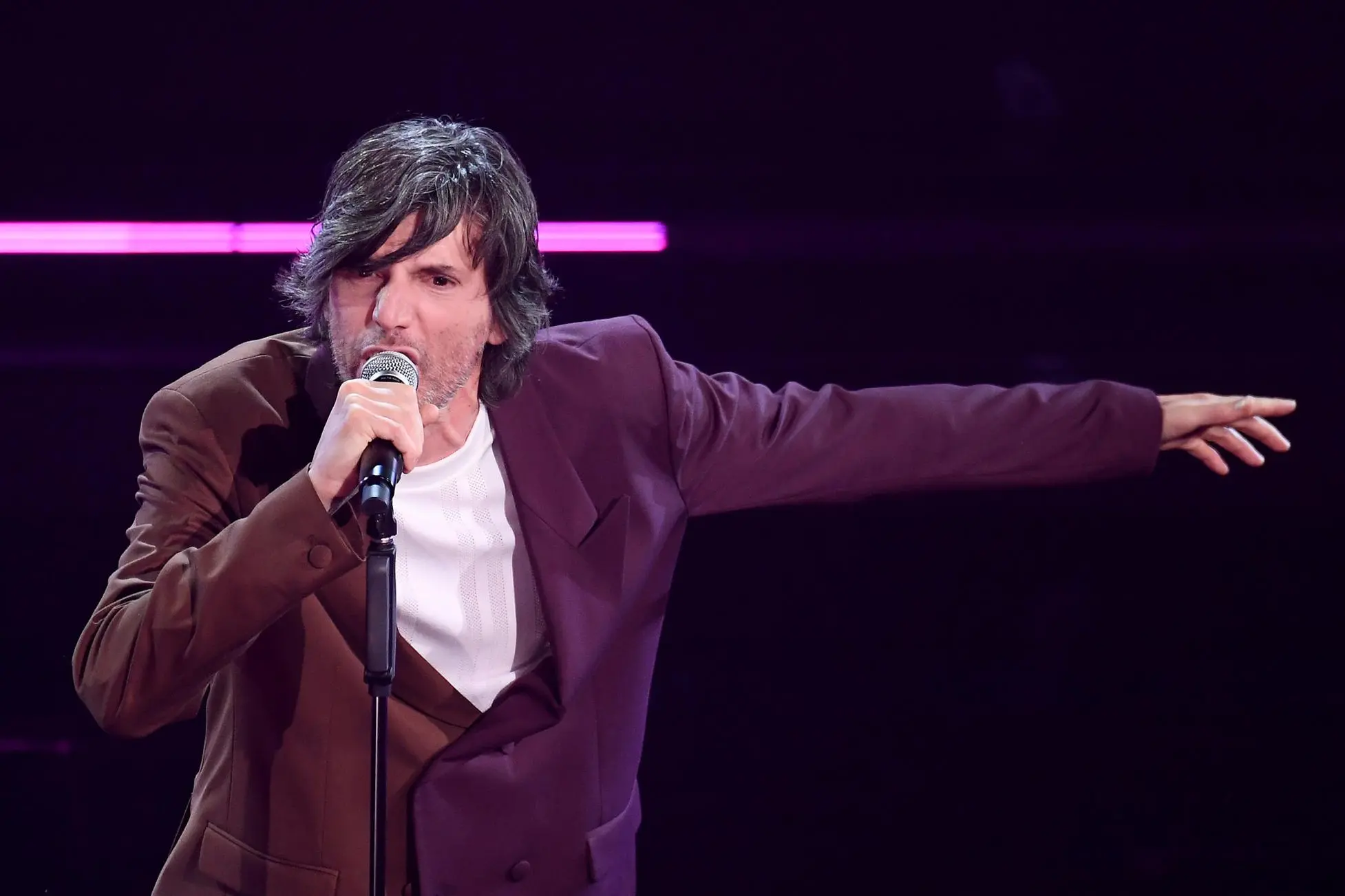 Italian singer Bugo performs on stage at the Ariston theatre during the 71st Sanremo Italian Song Festival, Sanremo, Italy, 03 March 2021. The festival runs from 02 to 06 March. ANSA/ETTORE FERRARI