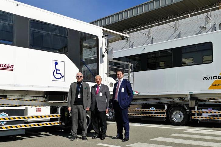 Sostenibilità: all’aeroporto di Elmas un nuovo Ambulift per i passeggeri a ridotta mobilità