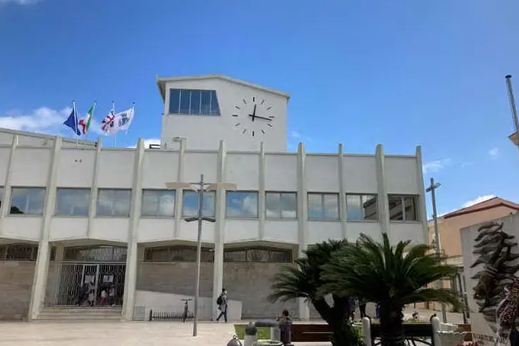 Il municipio (L'Unione Sarda - Pala)
