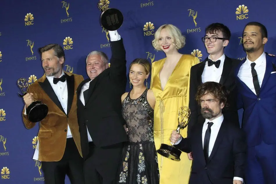 Il cast di "Game of Thrones" vincitore agli Emmy (foto Ansa)