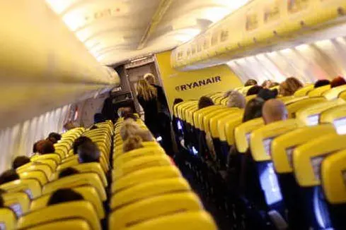 L'interno di un aereo Ryanair