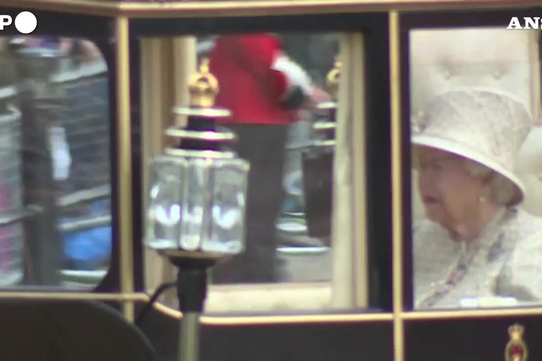Elisabetta II, sipario su un'epoca lunga 70 anni