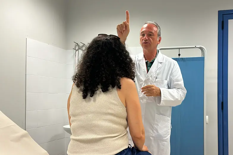 Visita neurologica a Cagliari (foto Aou Cagliari)