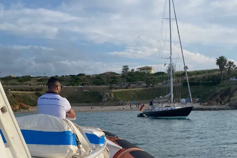 Guardia Costiera nella spiaggia di Balai