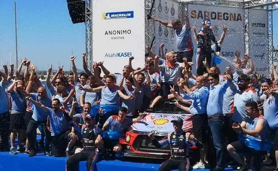 La festa per la vittoria di Dani Sordo (Tutte le foto dall'Istagram)