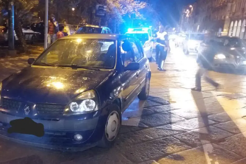 L'auto coinvolta nell'incidente (Foto Polizia Municipale)