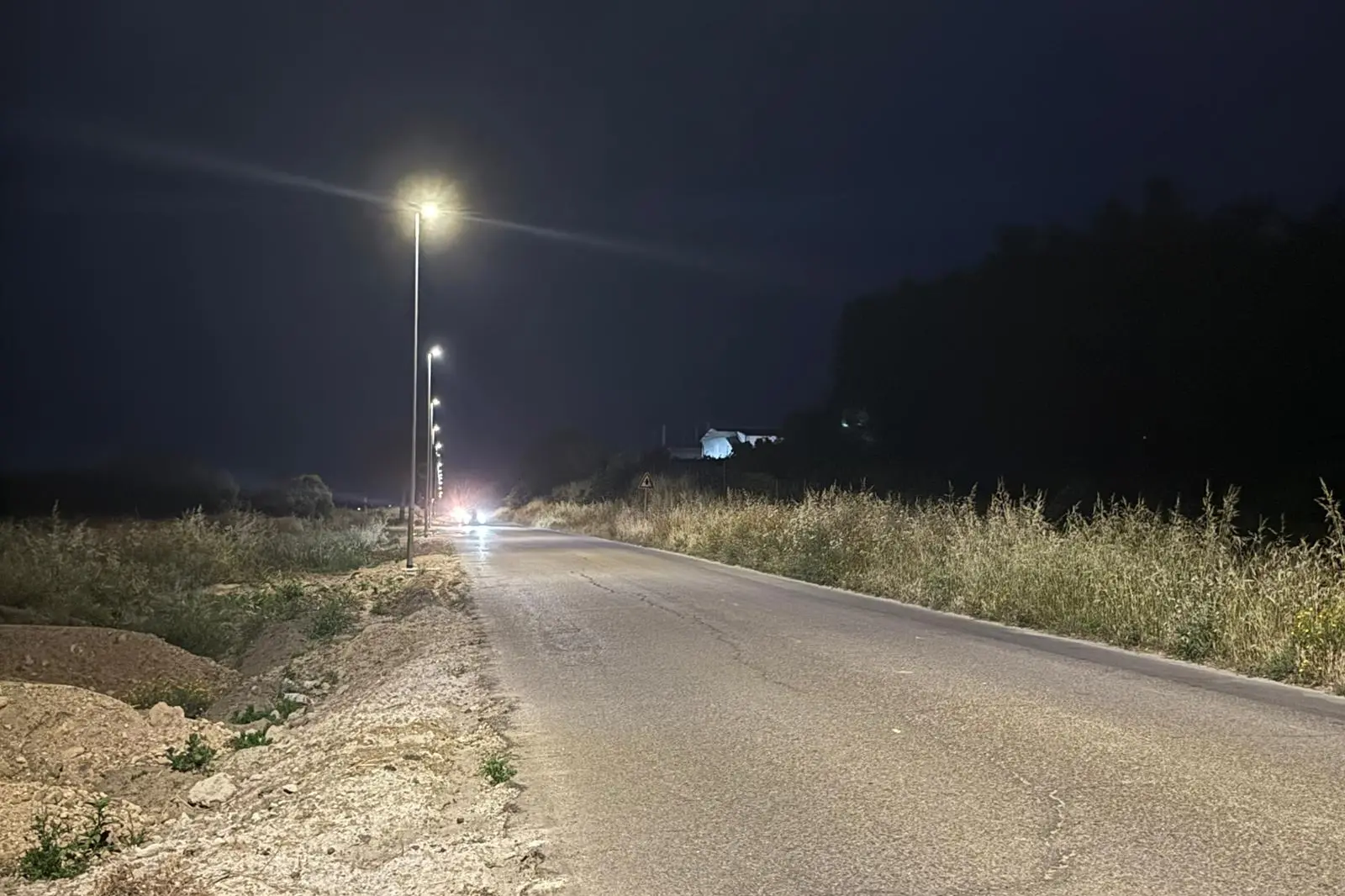 Nuovi pali della luce in via Marco Polo a Quartu