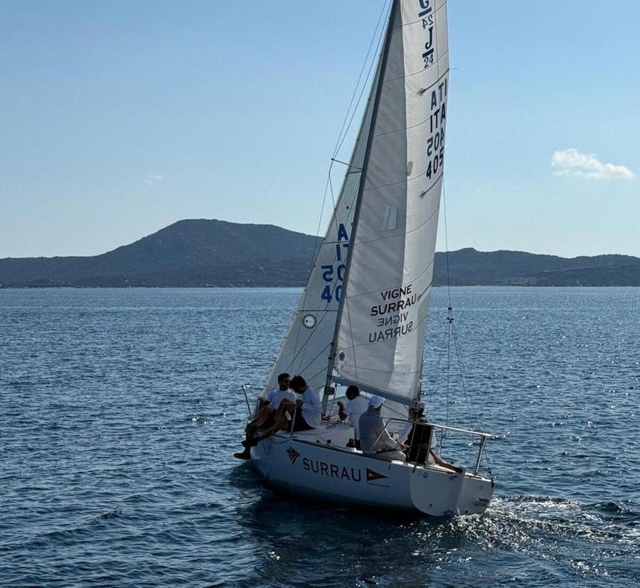 Sardares precede Dolphin tra i J24 a Olbia