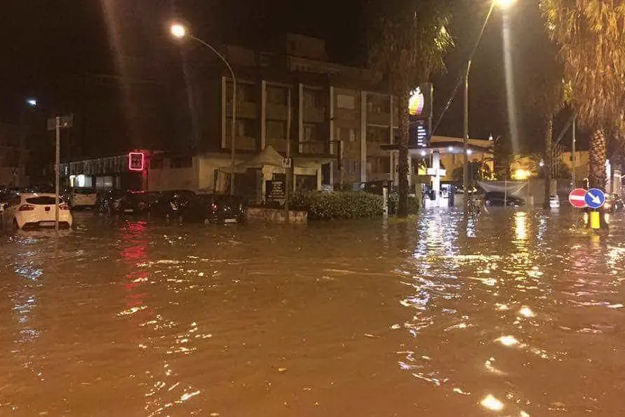 L'effetto del nubifragio ad Alghero (foto Alghero news)