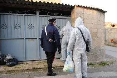 L'ingresso dell'abitazione dell'anziano rapinato