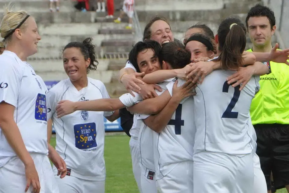 La Torres femminile in campo per le donne