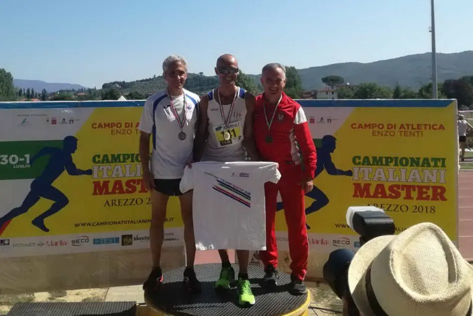 Bachisio Faedda sul podio si laurea campione italiano di marcia
