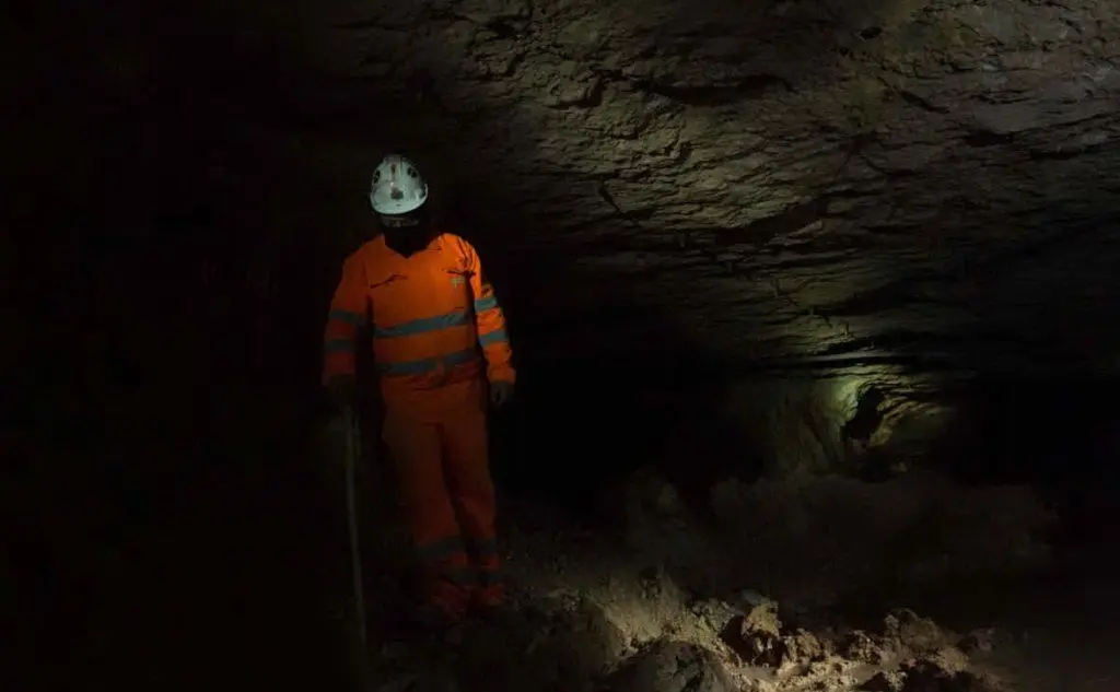 Interni della miniera occupata da due mesi dai lavoratori