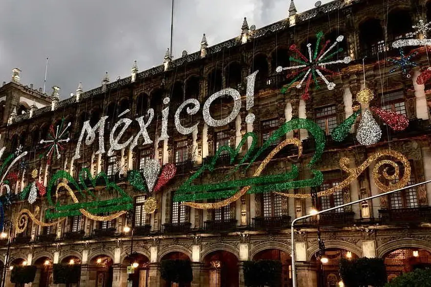 Il Palazzo del Governo di Città del Messico (foto Pixabay)