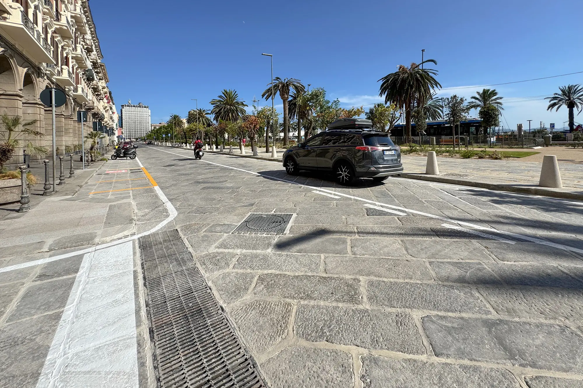 Cagliari 01 08 25 - via Roma Riaperta al traffico - S- Anedda Endrich