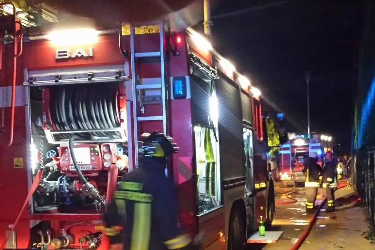 Vigili del fuoco (foto Ansa)