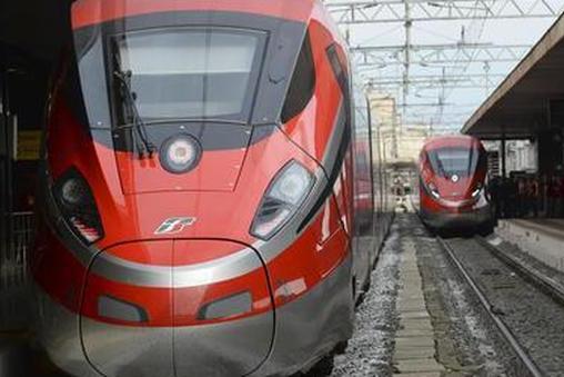 Attacco hacker a Trenitalia, disagi nelle biglietterie: “Riconducibile ai russi”