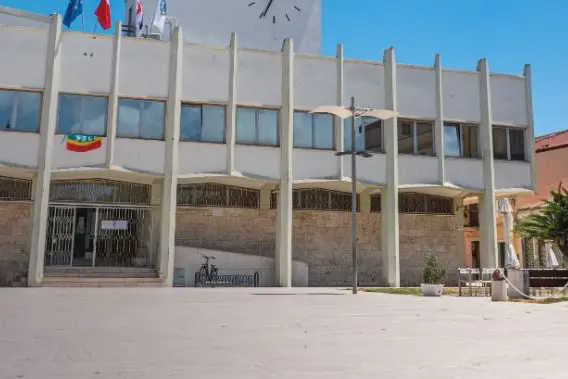 Municipio di Porto Torres (foto Pala)