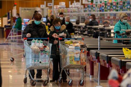 Supermercati aperti a Natale e Capodanno, sindacati sardi sul piede di guerra