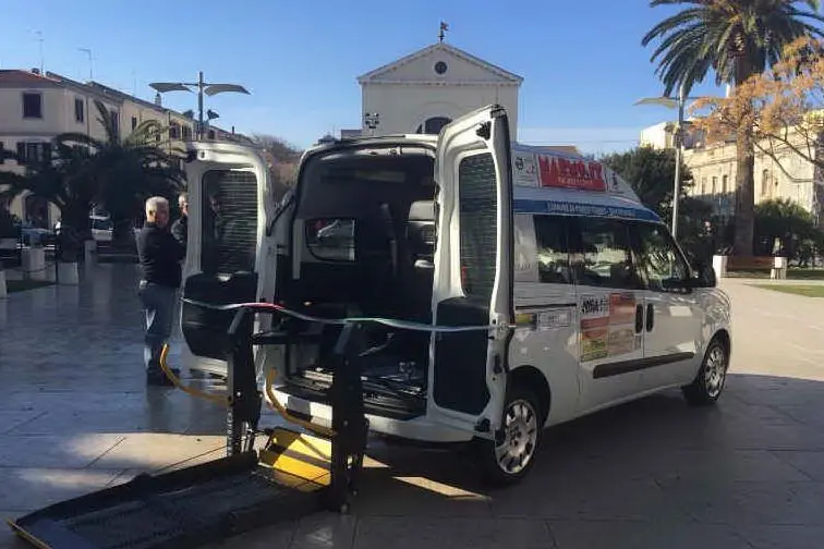 Il taxi solidale (foto M. Pala)